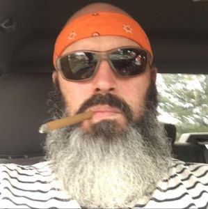 Meet your Posher, Dennis l